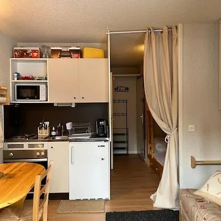 Apartment 1850 *